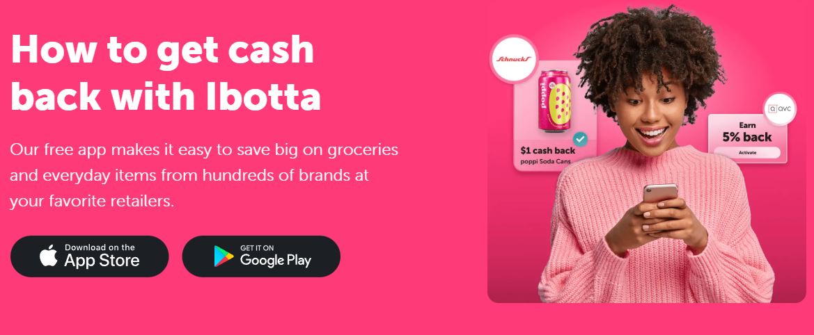 Shopper scanning their receipt with Ibotta